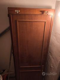 Porta scorrevole in legno