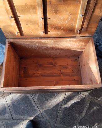 cassapanca in legno 