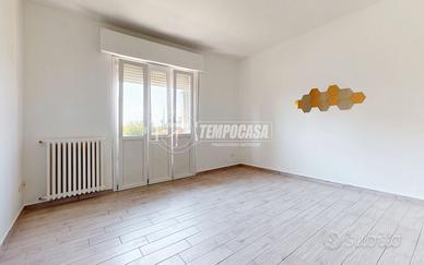 Trilocale ristrutturato e termoautonomo - classe e