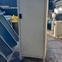 armadio in ferro da esterno