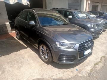 Audi Q3 2.0Tdi 150CV Quattro S-Line S-Tronic tetto