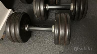 Attrezzatura fitness professionale