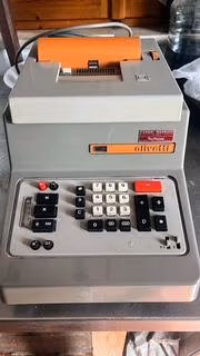 CALCOLATRICE OLIVETTI ANNI 50