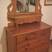 cassettiera con specchio