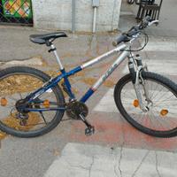 Mountain bike KTM Chicago