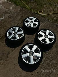Audi cerchio da 18 gommata Michelin