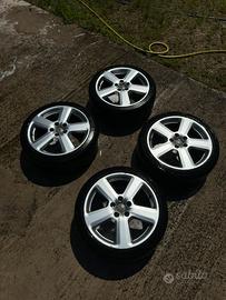 Audi cerchio da 18 gommata Michelin