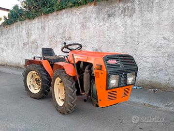 trattore agricolo