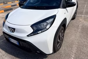 Toyota Aygo X 1.0 VVT-i 72 CV 5 porte Lounge S-CVT