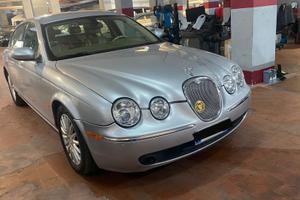 Jaguar S-Type 2.7