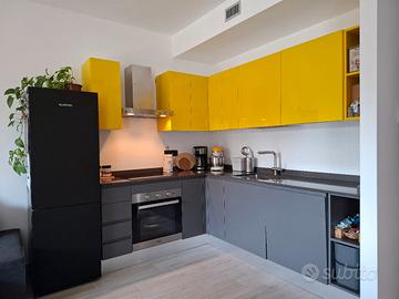 Cucina angolare AR-DUE completa + frigo KLARSTEIN