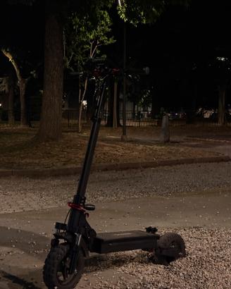 monopattino elettrico iscooter ix5s