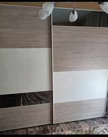 Armadio a due ante scorrevoli