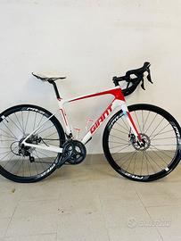 Bicicletta da corsa Giant Defy Advanced