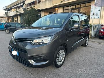 Toyota Proace Proace Verso 1.5D L1 D Lounge 7 post