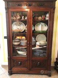 Mobile in legno massello