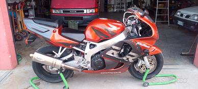 CBR 900 rr
