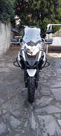 Moto Benelli TRK