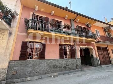 Stabile/Palazzo Mugnano di Napoli [MCV201VRG]