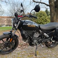 Ducati scrambler 400 Sixty 2 eccellente