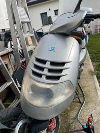 Piaggio super hexagon gtx 125 4 tempi