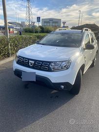 Dacia duster bianca
