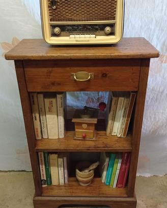 piccola libreria scaffale 