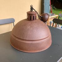 Lampadario a campana stile vintage industriale