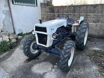 TRATTORE LAMBORGHINI