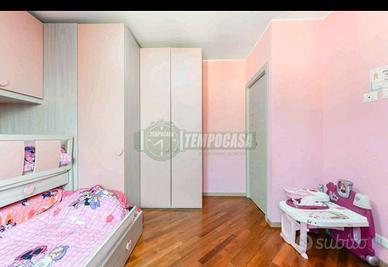 cameretta nuova con cabina armadio 