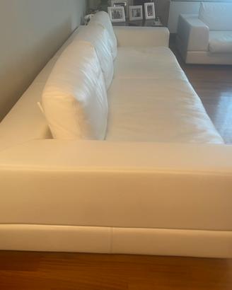 Divano arketipo in pelle pregiata i ona di design