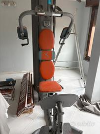 Palestra multifunzione con pesi