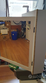 Specchio contenitore