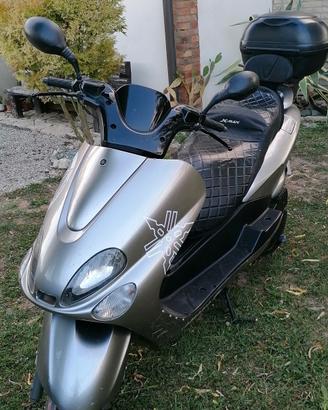 Scooter majesty 125 