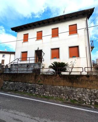 Casa indipendente vendita zona Torreano frazione