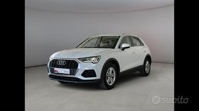 AUDI Q3 II 2018 - Q3 45 1.4 tfsi e Business s-tron