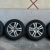 4 cerchi lega Mak 15” con gomme invernali Pirelli