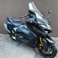 Yamaha TMAX 560 tech max