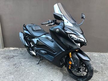 Yamaha TMAX 560 tech max