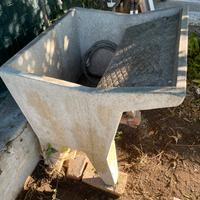 Lavatoio in cemento. Come nuovo a 40 euro