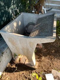 Lavatoio in cemento. Come nuovo a 40 euro