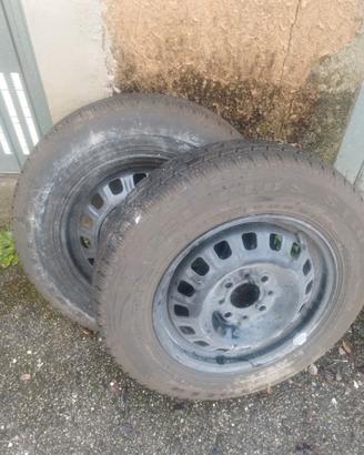 Gomme invernali complete di cerchio acciaio