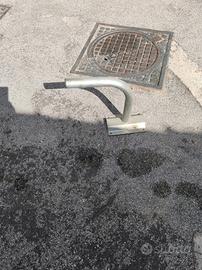 Staffa acciaio angolo 90 gradi per antenna 