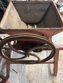 Diraspatrice a mano 1900