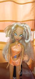 Bambola Winx Club Rainbow 2003 2008 Flora