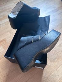 Sandalo Ernesto Dolani