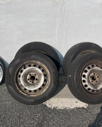 Ruote pirelli 185/65 R15 invernali