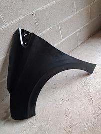 Parafango sx Peugeot 208
