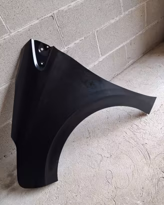 Parafango sx Peugeot 208