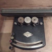 macchina da scrivere gundka 